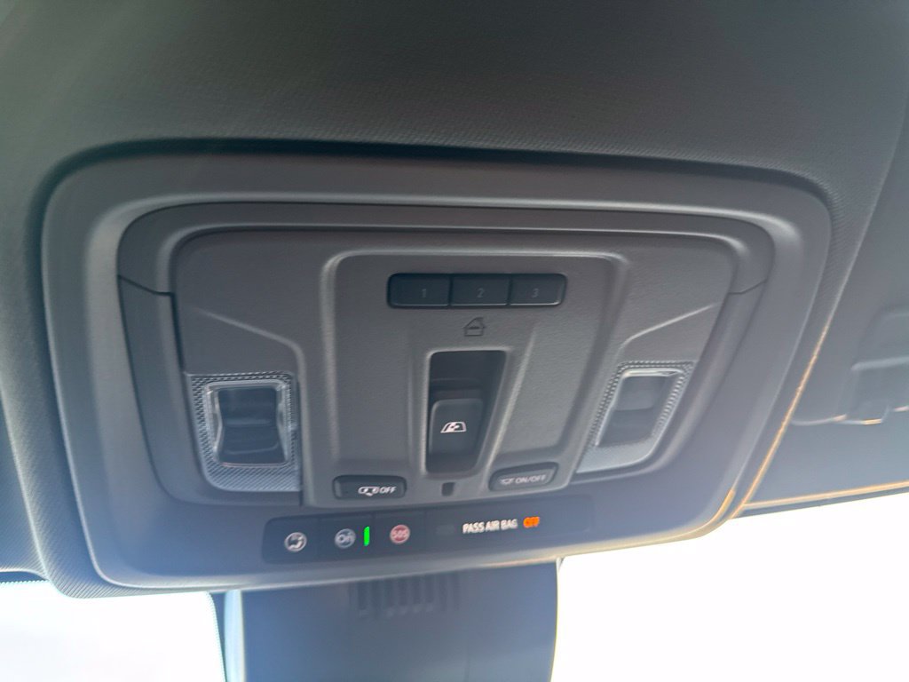 Used 2025 Chevrolet Silverado 1500 LT Trail Boss w/ Convenience Package II AWD/4WD image 29