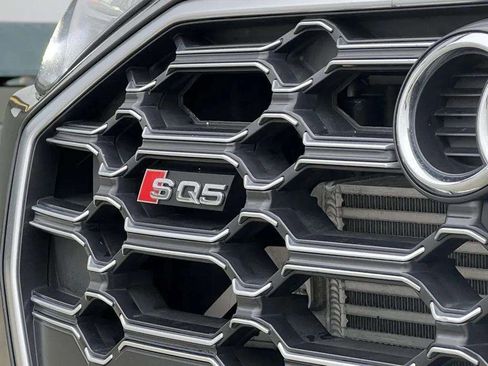 Used 2022 Audi SQ5 Premium Plus w/ Premium Plus Package image 13