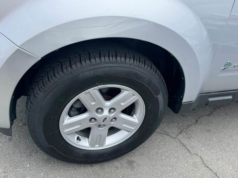 Used 2011 Ford Escape 2WD Hybrid image 7