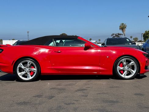 Used 2019 Chevrolet Camaro SS image 3