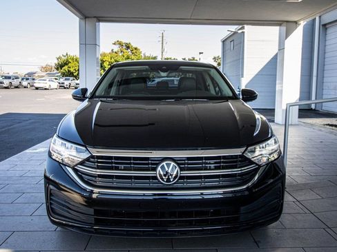 Used 2022 Volkswagen Jetta SE image 7
