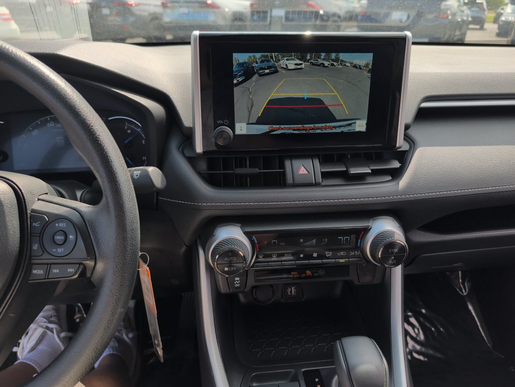 Certified 2025 Toyota RAV4 LE AWD/4WD image 28