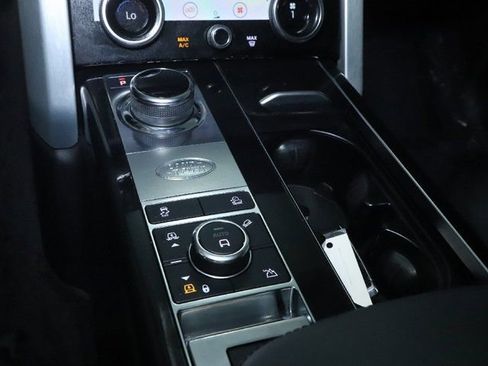 Used 2019 Land Rover Range Rover Long Wheelbase Supercharged image 27
