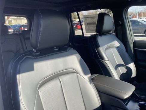 New 2025 Jeep Grand Cherokee Limited image 31