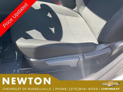 Used 2025 Nissan Sentra S FWD image 6