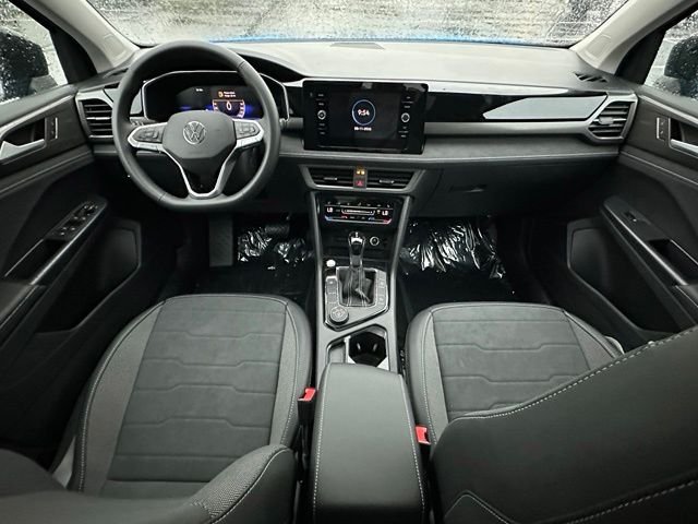 New 2026 Volkswagen Taos SE AWD/4WD image 28