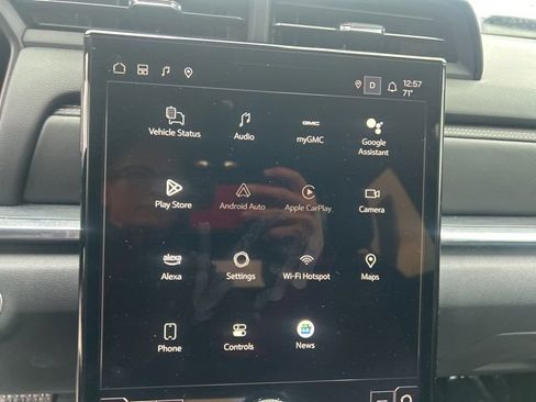 Used 2025 GMC Terrain Elevation image 22