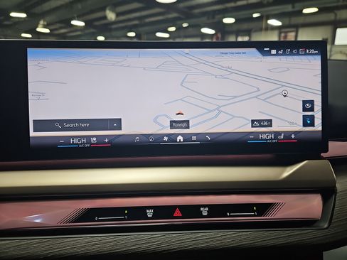 New 2026 BMW i5 eDrive40 w/ Premium Package image 23