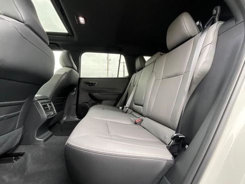 Used 2026 Subaru Outback Limited AWD/4WD image 12