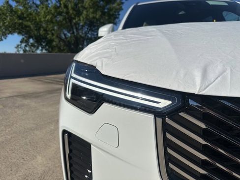 New 2026 Volvo XC90 B6 Plus w/ Protection Package Premier image 10