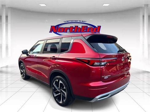 Used 2024 Mitsubishi Outlander SE image 5