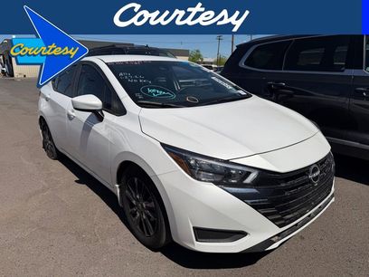 Used 2025 Nissan Versa SV w/ Trunk Package