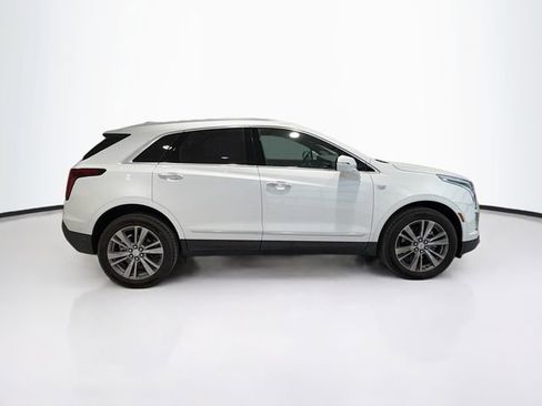 Certified 2025 Cadillac XT5 Premium Luxury w/ Technology Package image 8