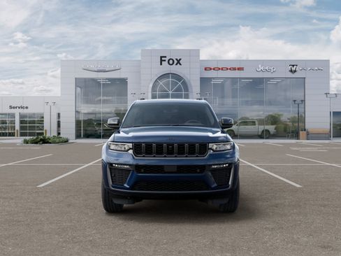 New 2026 Jeep Grand Cherokee L Limited AWD/4WD image 6