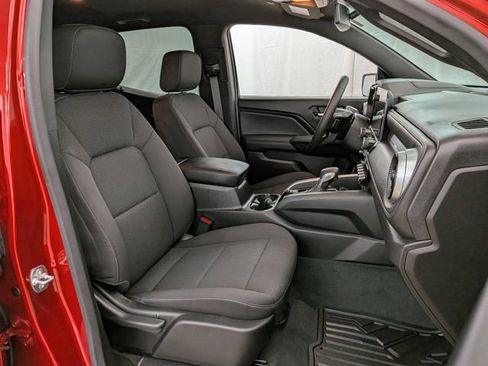 Used 2024 Chevrolet Colorado LT w/ LT Convenience Package II AWD/4WD image 21