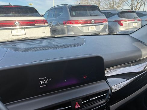Used 2025 Kia Seltos S FWD image 18
