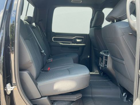 New 2025 RAM 2500 Big Horn AWD/4WD image 12