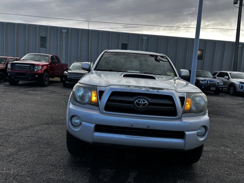 Used 2009 Toyota Tacoma PreRunner image 8
