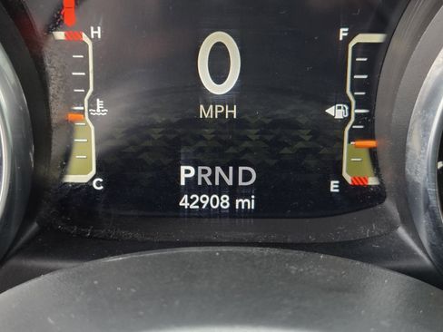 Certified 2021 Jeep Wrangler Sport AWD/4WD image 15
