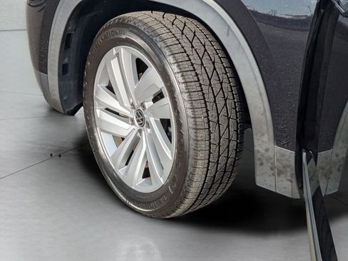 Used 2020 Volkswagen Atlas Cross Sport SE w/ Towing Package image 33