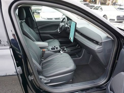 Used 2025 Ford Mustang Mach-E Select w/ Comfort Package Lite image 3