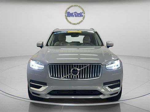 Used 2024 Volvo XC90 T8 Plus AWD/4WD image 8