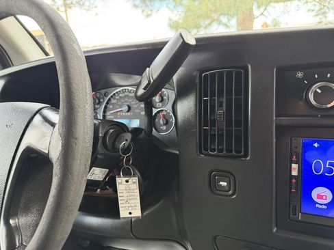 Used 2012 Chevrolet Express 2500 LS image 20