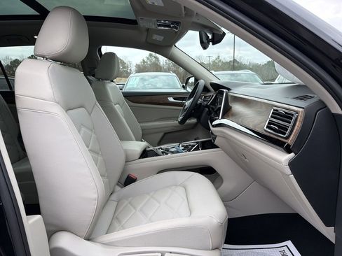 New 2026 Volkswagen Atlas SE FWD image 21