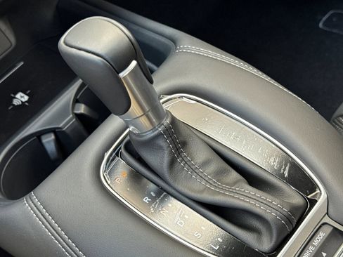 New 2026 Honda HR-V EX-L image 18