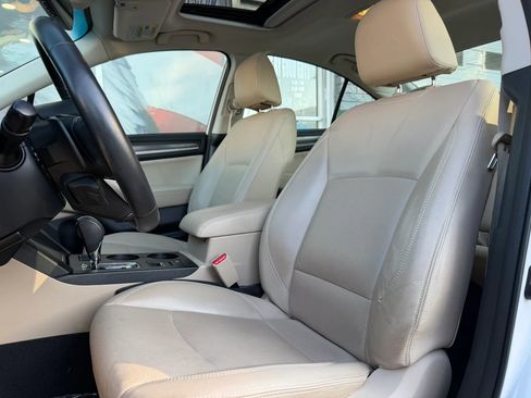 Used 2019 Subaru Legacy 2.5i Limited AWD/4WD image 10