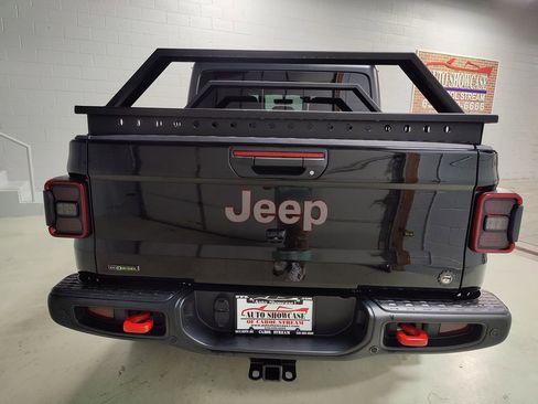 Used 2021 Jeep Gladiator Rubicon image 9