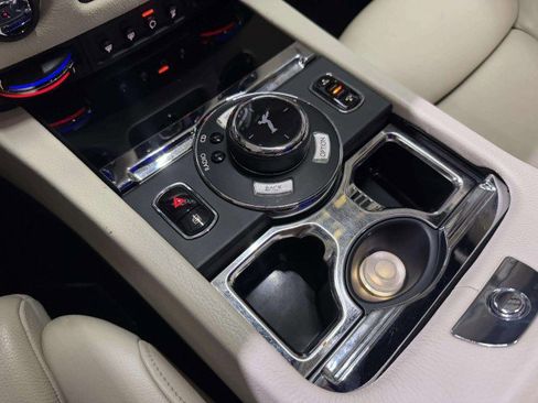 Used 2015 Rolls-Royce Ghost image 46