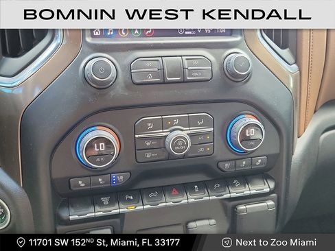 Used 2022 Chevrolet Silverado 2500 High Country w/ Z71 Off-Road Package image 23