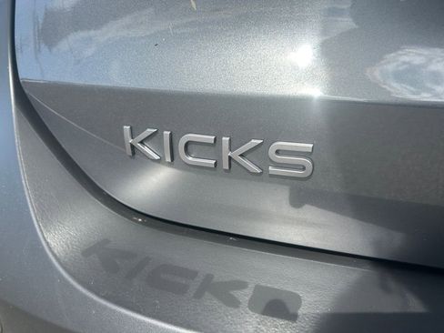 Used 2025 Nissan Kicks S AWD/4WD image 32