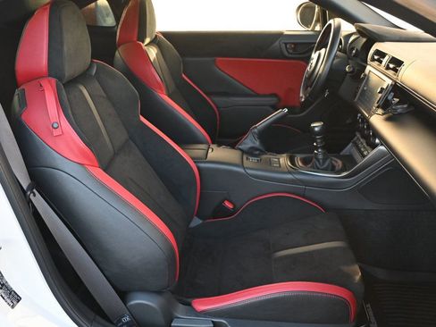 Used 2024 Toyota GR86 TRUENO Edition image 19