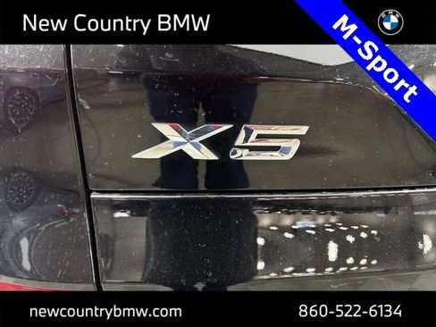 Used 2024 BMW X5 xDrive40i w/ M Sport Package image 10