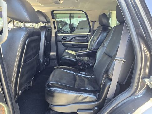 Used 2011 GMC Yukon Denali image 11