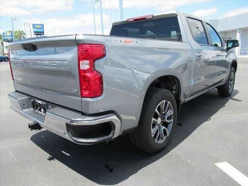 Used 2024 Chevrolet Silverado 1500 LT AWD/4WD image 5