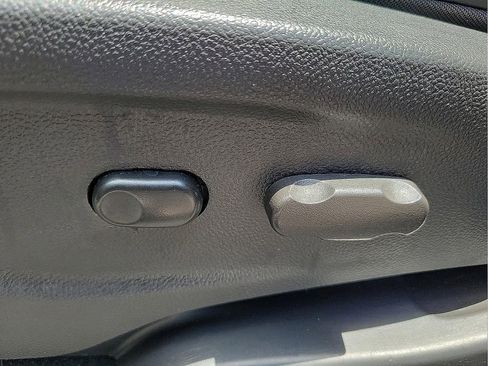 Used 2016 Buick Encore Convenience FWD image 15