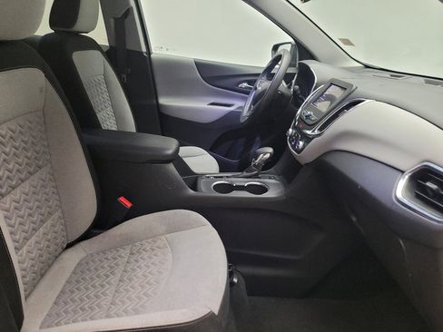 Used 2022 Chevrolet Equinox LT AWD/4WD image 21