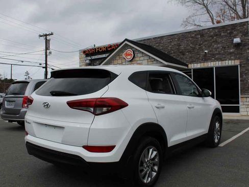 Used 2016 Hyundai Tucson SE image 4