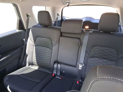 Used 2025 Nissan Pathfinder SV AWD/4WD image 16
