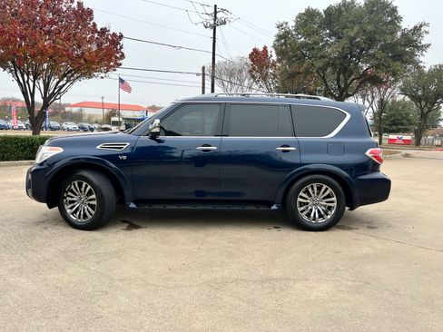 Used 2018 Nissan Armada Platinum w/ Interior Lighting Package image 11