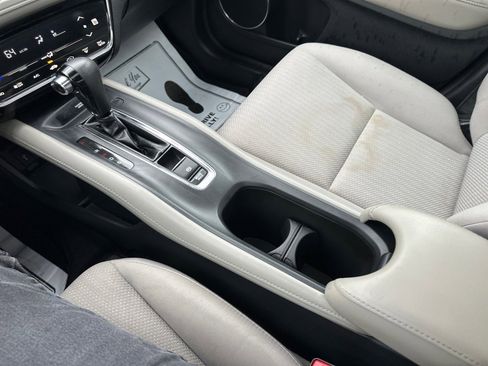 Used 2017 Honda HR-V EX image 30