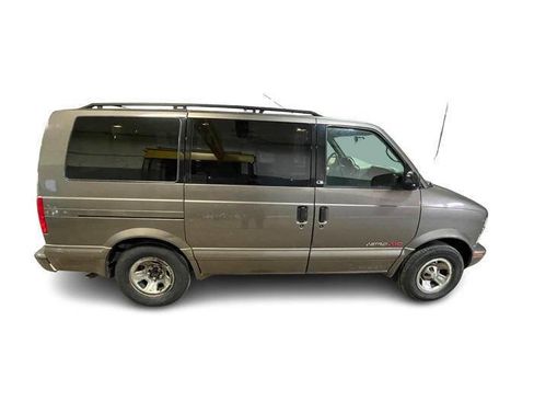 Used 1999 Chevrolet Astro AWD image 7
