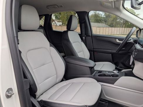 New 2026 Ford Escape Platinum image 51