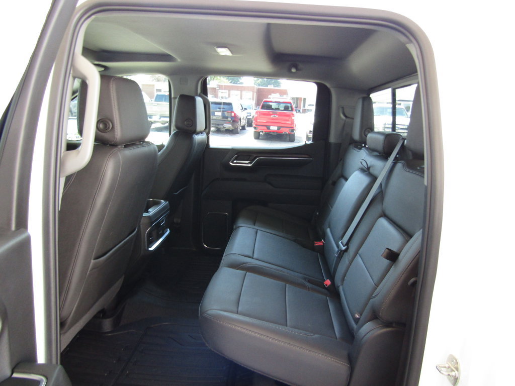 Used 2024 GMC Sierra 1500 SLT w/ SLT Premium Plus Package AWD/4WD image 39