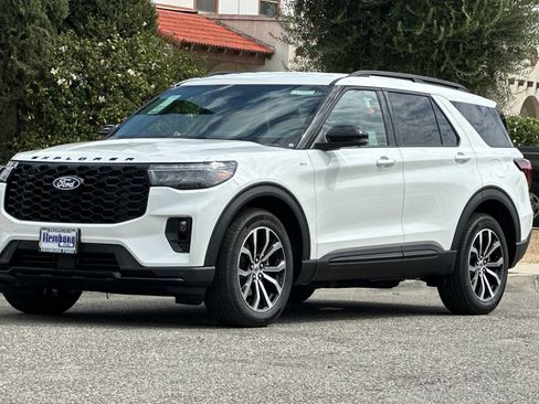 New 2027 Ford Explorer ST-Line w/ Premium Package RWD image 8