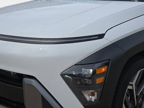 Used 2026 Hyundai Kona SEL Premium FWD image 31
