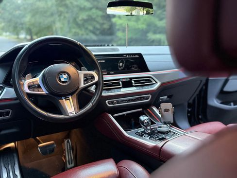 Used 2021 BMW X6 xDrive40i w/ Executive Package image 17